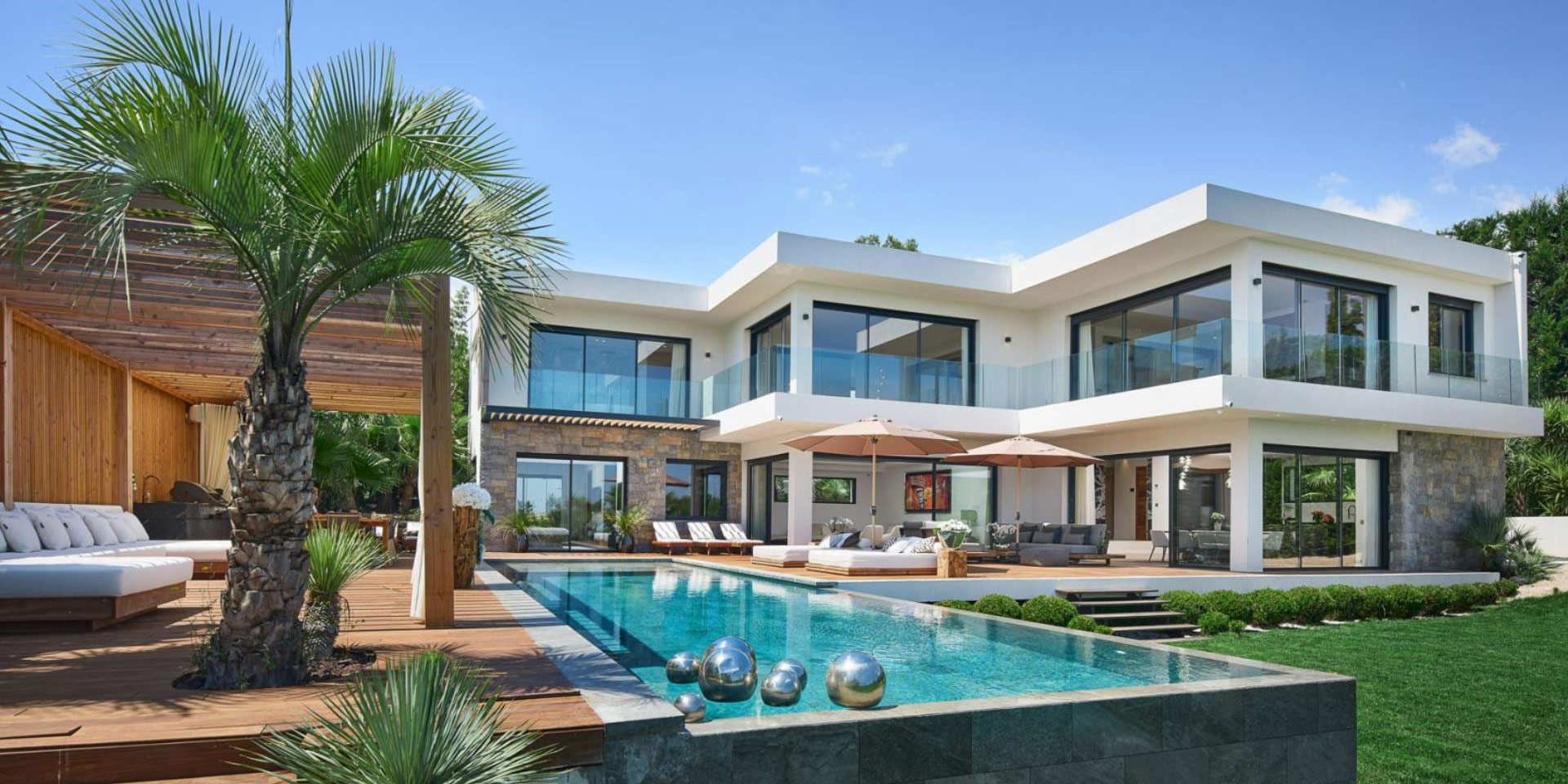 rev_home4
